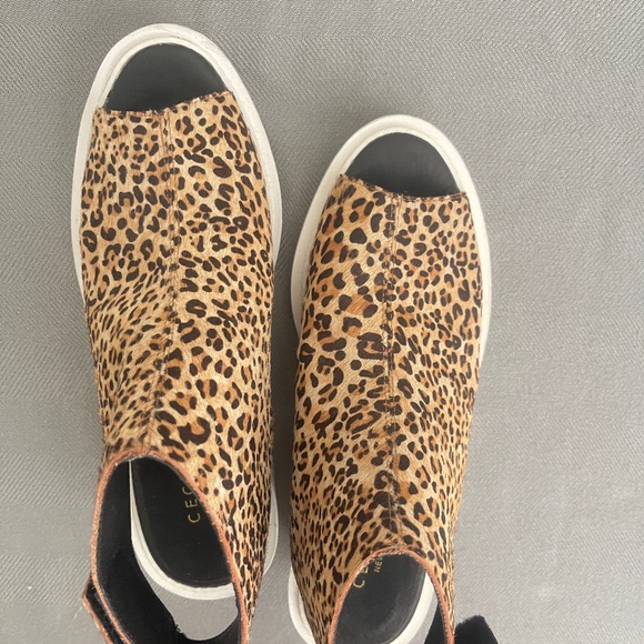 Cecelia New York Gianna Leopard Wedge Peep Toe Adjustable Ankle Strap Sandals - Picture 7 of 12